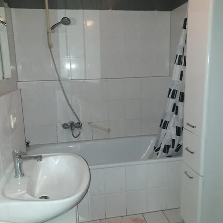 Am Kaiserlei 2 Etage 2 Schlafzimmer Haus 125 * Offenbach am Main