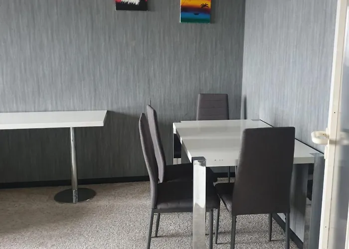 Am Kaiserlei 2 Etage 2 Schlafzimmer Haus 125 Daire *